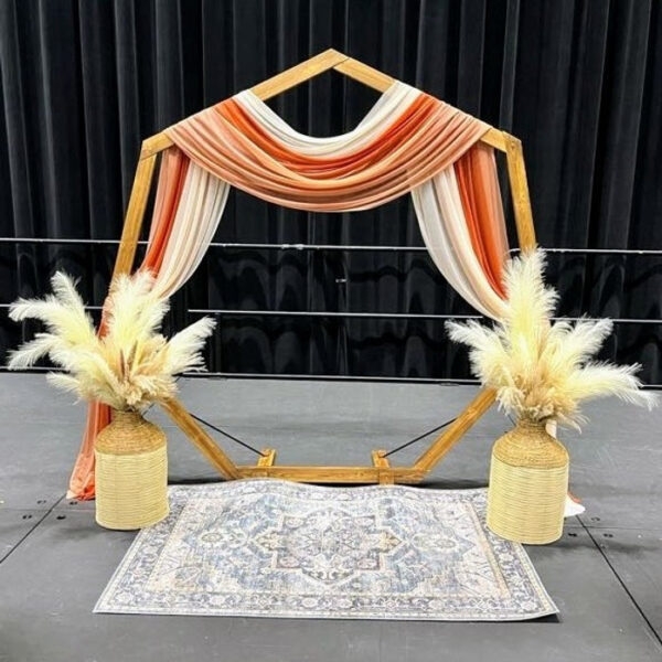 Wooden Heptagon Arch - Image 3