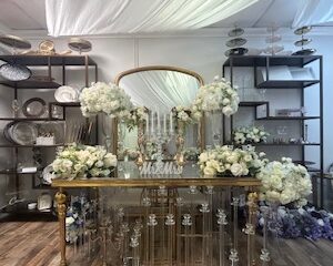 6' Mirrored Table