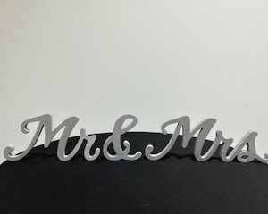 "Mr & Mrs" Table Sign - Silver