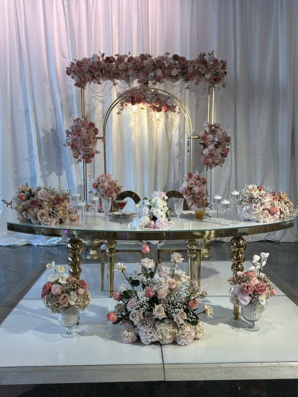 Luxury Gold Metal Arch or Backdrop